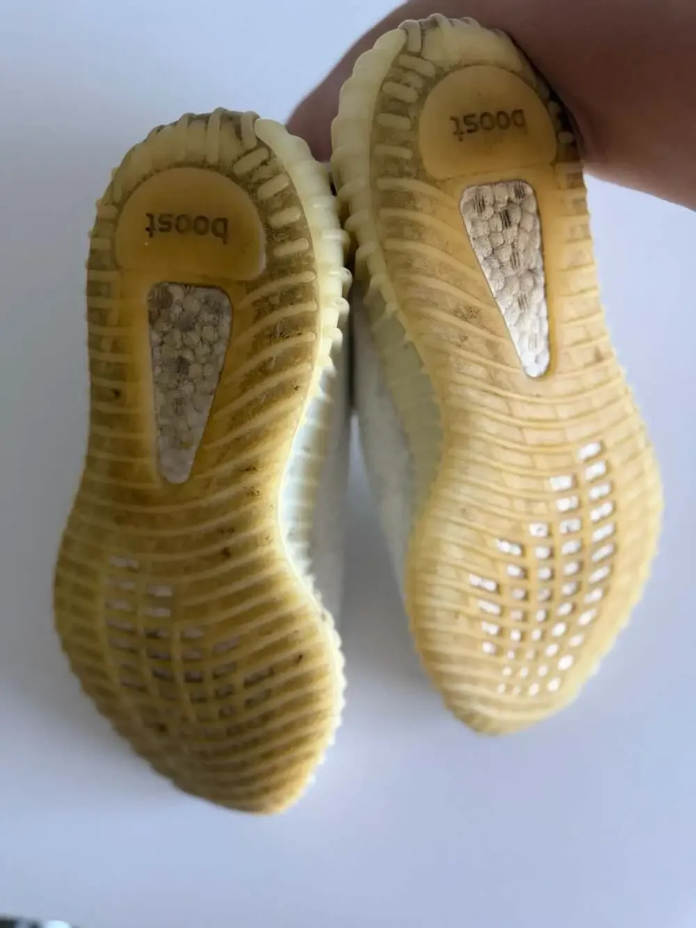 Adidas Yeezy Boost 350 V2 Triple White/Cream (CP9366)